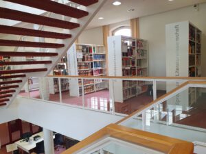 Read more about the article Besuch in der Landesbibliothek